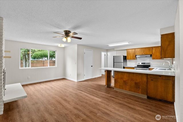 708 Tartan Drive SW, Olympia, WA 98501