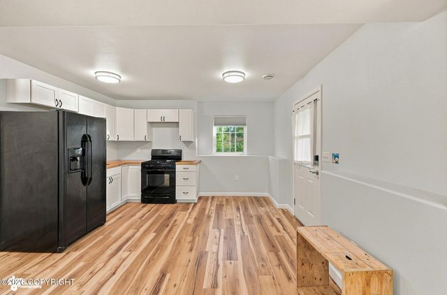 4624 E Birch Drive, Wasilla, AK 99654