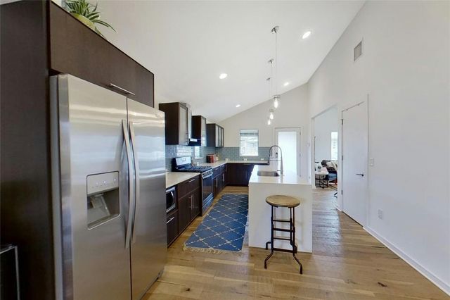 1907 E 14th ST A, Austin, TX 78702