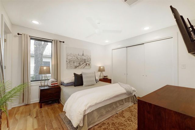 1907 E 14th ST A, Austin, TX 78702