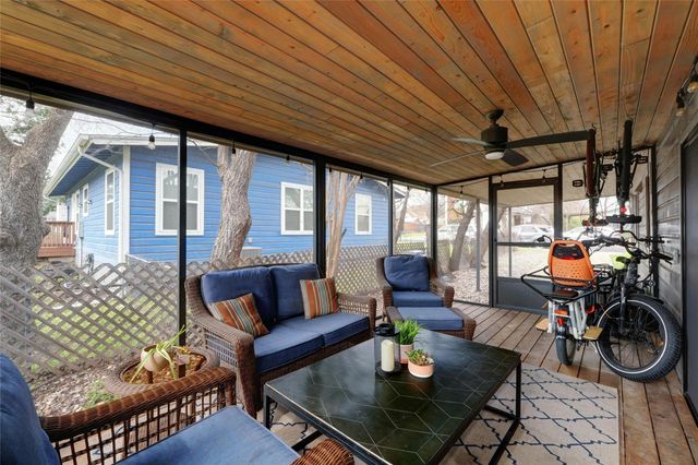 1907 E 14th ST A, Austin, TX 78702