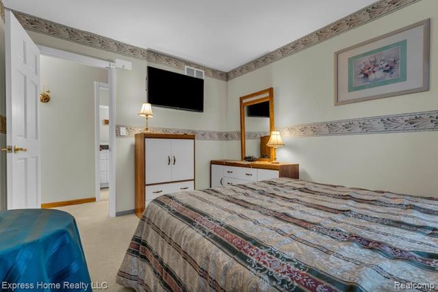 41816 Langley Drive, Sterling Heights, MI 48313