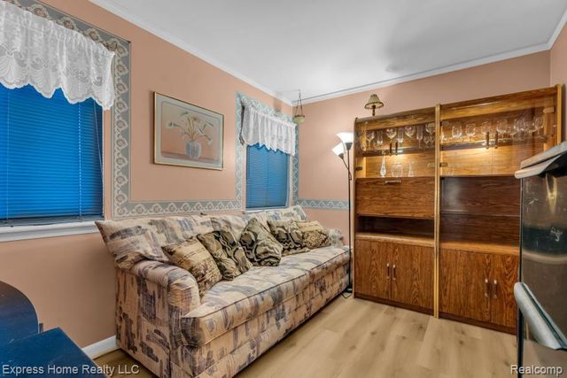 41816 Langley Drive, Sterling Heights, MI 48313