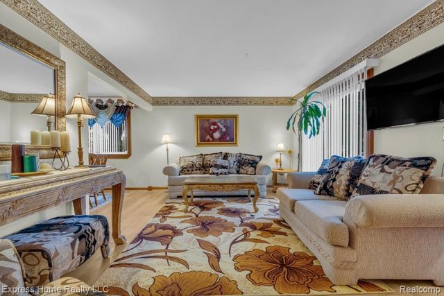 41816 Langley Drive, Sterling Heights, MI 48313