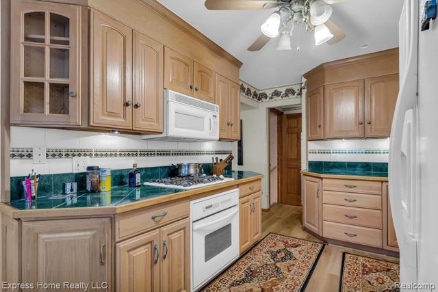 41816 Langley Drive, Sterling Heights, MI 48313