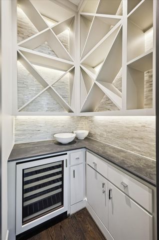 2117 Dickey Place, Houston, TX 77019