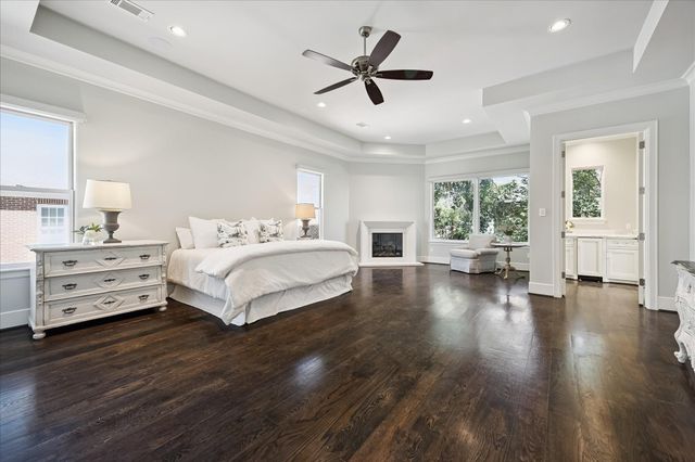 2117 Dickey Place, Houston, TX 77019