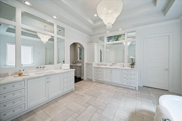 2117 Dickey Place, Houston, TX 77019