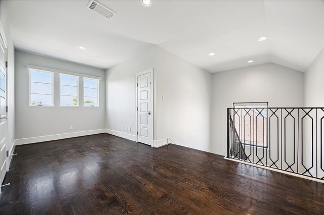 2117 Dickey Place, Houston, TX 77019