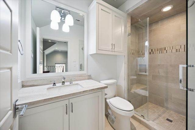 2117 Dickey Place, Houston, TX 77019