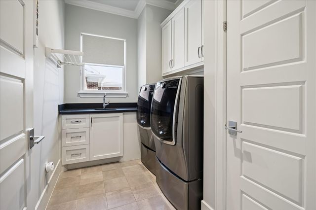 2117 Dickey Place, Houston, TX 77019