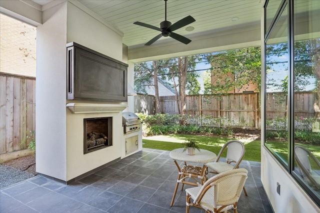 2117 Dickey Place, Houston, TX 77019