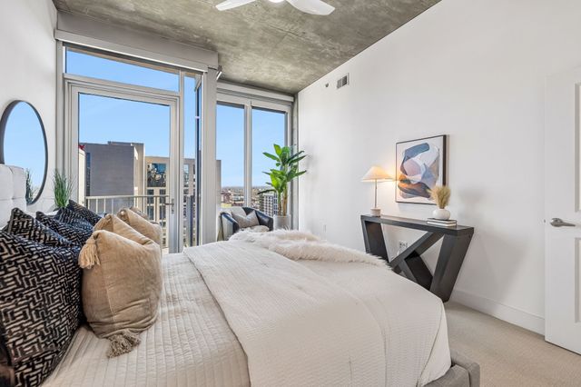 301 Demonbreun St Unit 2016, Nashville, TN 37201