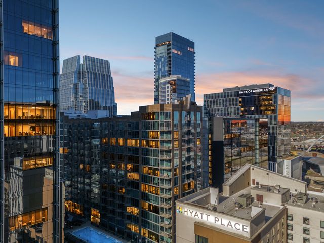 301 Demonbreun St Unit 2016, Nashville, TN 37201