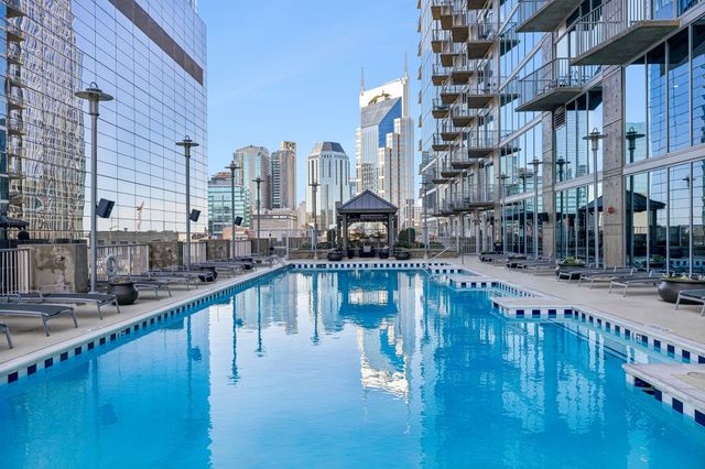 301 Demonbreun St Unit 2016, Nashville, TN 37201