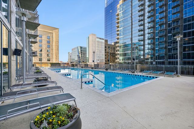 301 Demonbreun St Unit 2016, Nashville, TN 37201