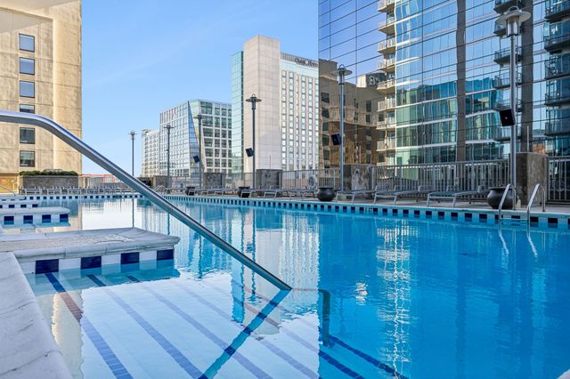 301 Demonbreun St Unit 2016, Nashville, TN 37201