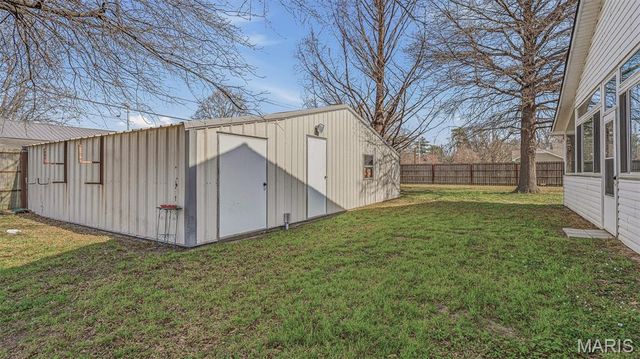 802 Beckwith Avenue, Caruthersville, MO 63830