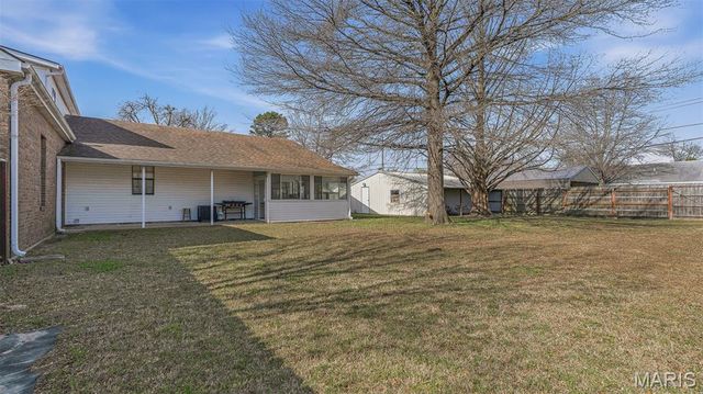 802 Beckwith Avenue, Caruthersville, MO 63830