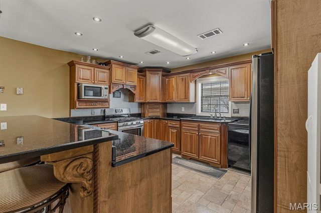 802 Beckwith Avenue, Caruthersville, MO 63830