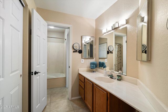 10301 N 70TH Street 106, Paradise Valley, AZ 85253