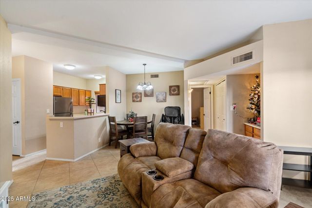 10301 N 70TH Street 106, Paradise Valley, AZ 85253