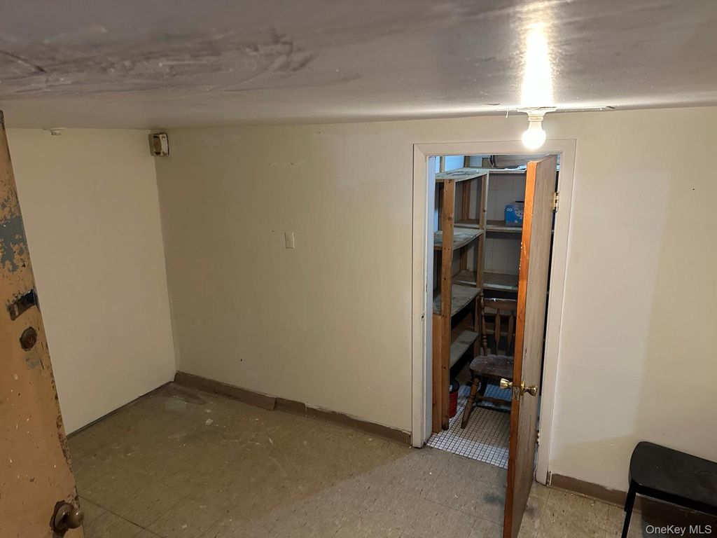 2621 30th Street Lower Level A, Astoria, NY 11102 — photo 2