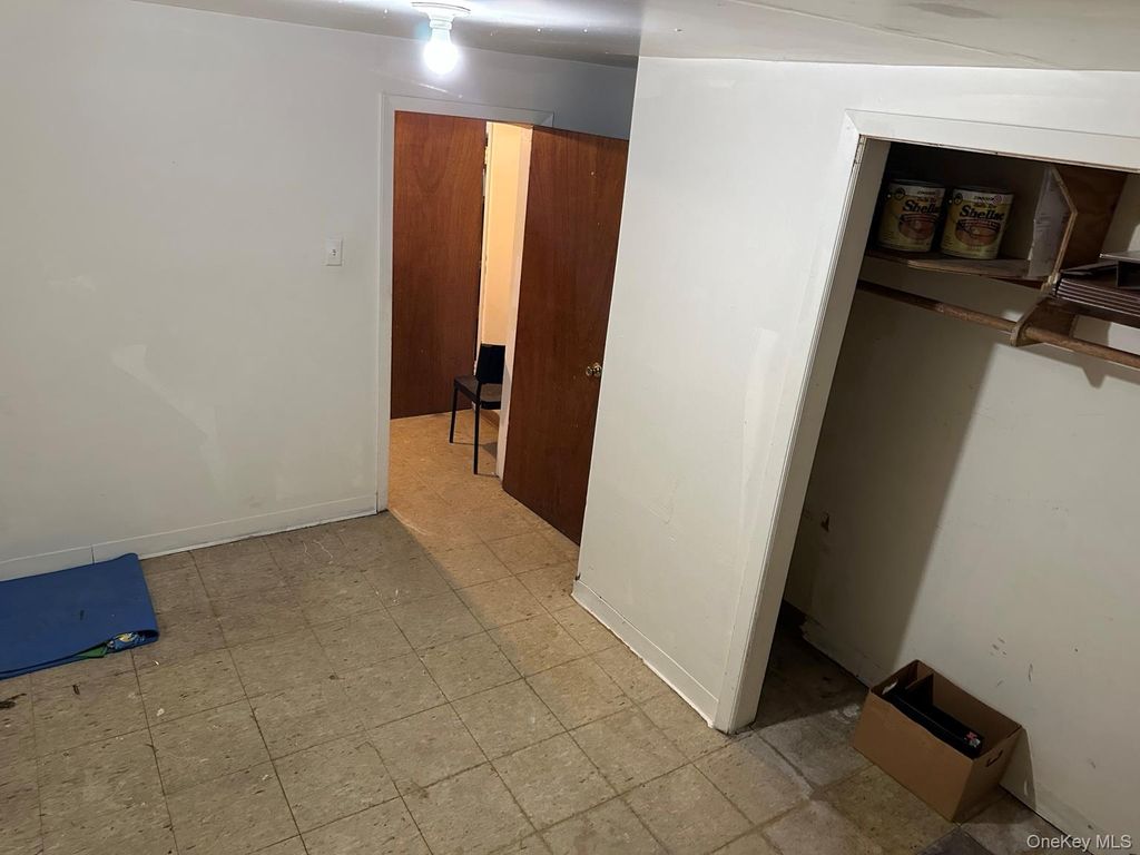 2621 30th Street Lower Level A, Astoria, NY 11102 — photo 4