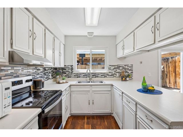750 Tabor St 13, Lakewood, CO 80401