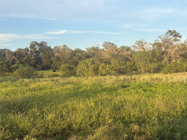 000 Hwy 97, Waelder, TX 78959