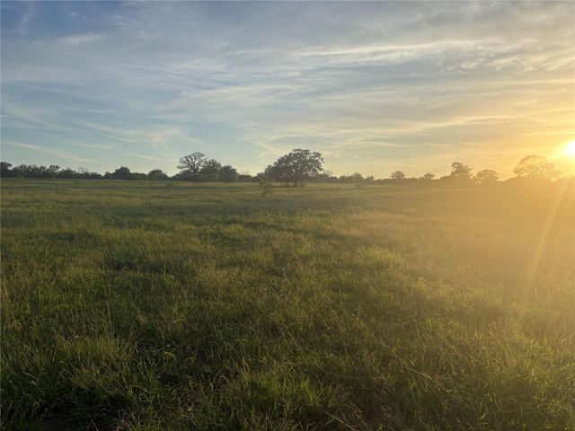 000 Hwy 97, Waelder, TX 78959