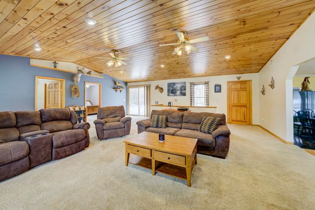 4793 E Duck Lake Road, Grawn, MI 49637