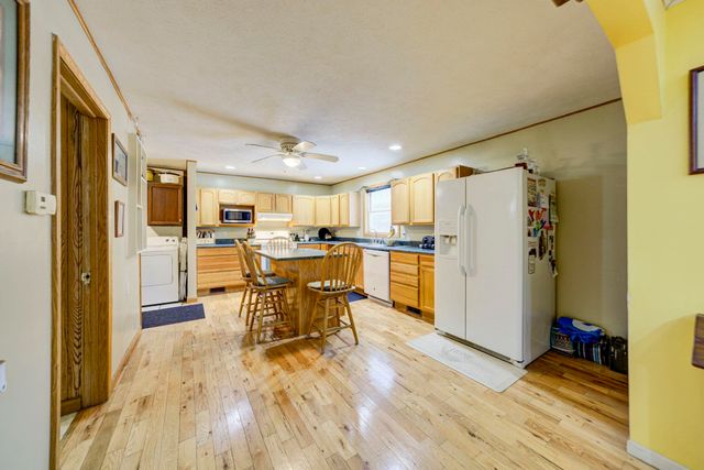 4793 E Duck Lake Road, Grawn, MI 49637