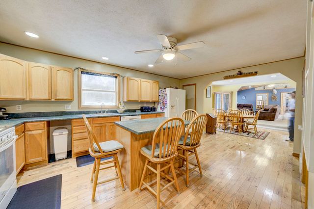 4793 E Duck Lake Road, Grawn, MI 49637