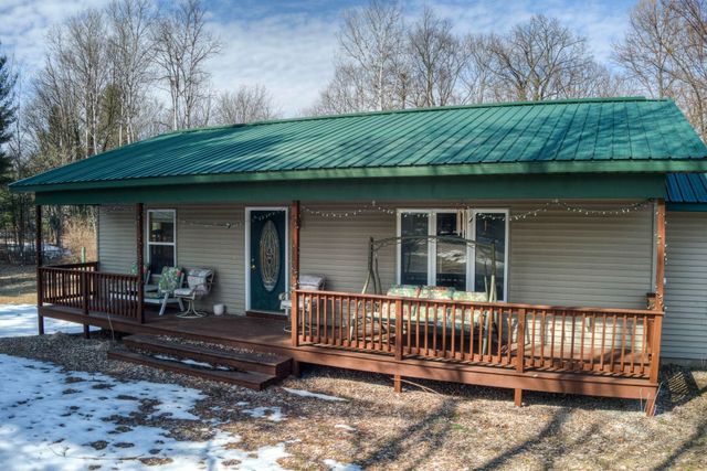 4793 E Duck Lake Road, Grawn, MI 49637