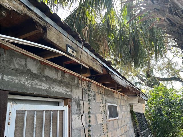 1911 E NOEL STREET, Tampa, FL 33610