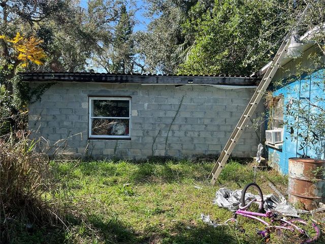 1911 E NOEL STREET, Tampa, FL 33610