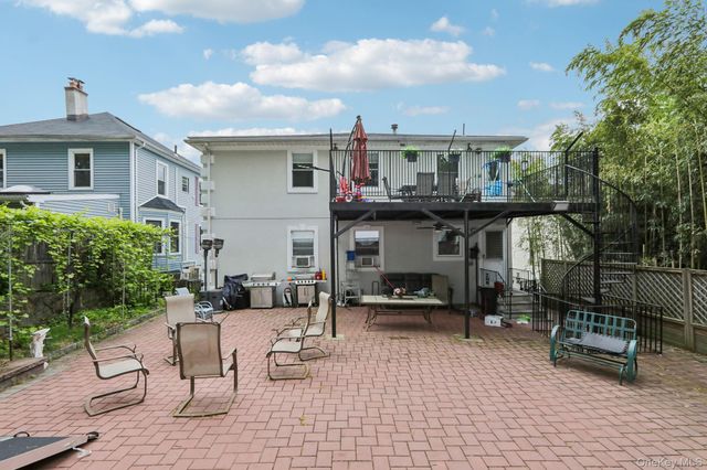 583 Bellevue Avenue N, Yonkers, NY 10703