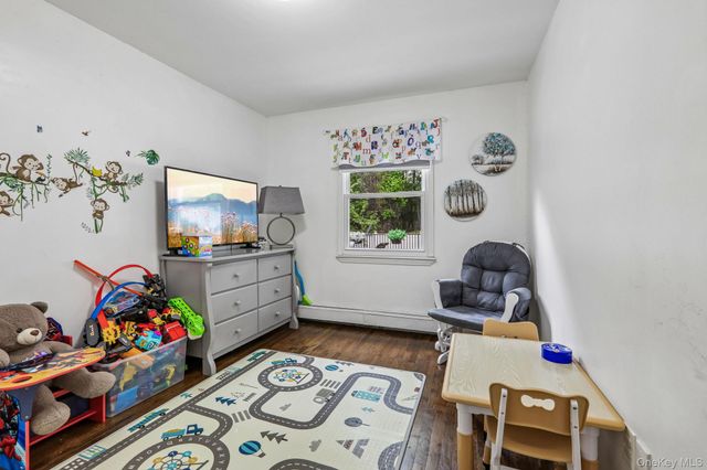 583 Bellevue Avenue N, Yonkers, NY 10703