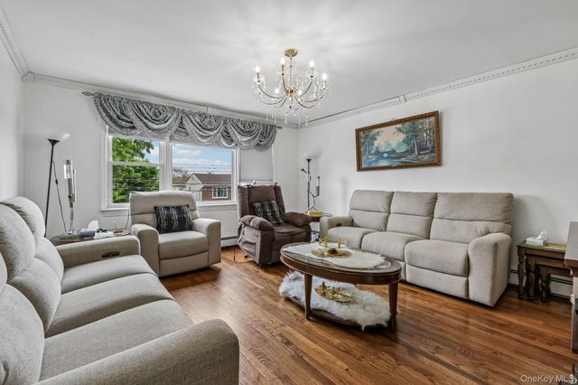 583 Bellevue Avenue N, Yonkers, NY 10703