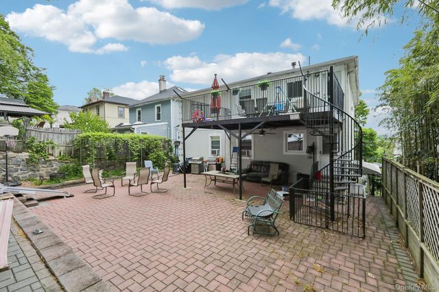 583 Bellevue Avenue N, Yonkers, NY 10703