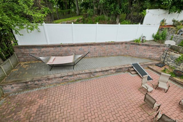 583 Bellevue Avenue N, Yonkers, NY 10703