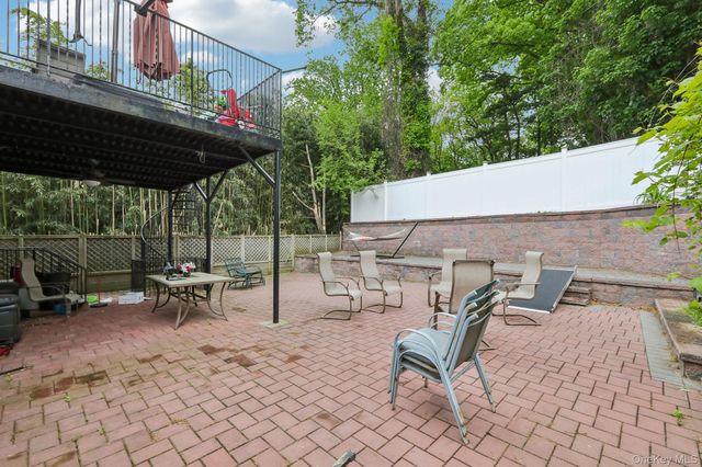 583 Bellevue Avenue N, Yonkers, NY 10703