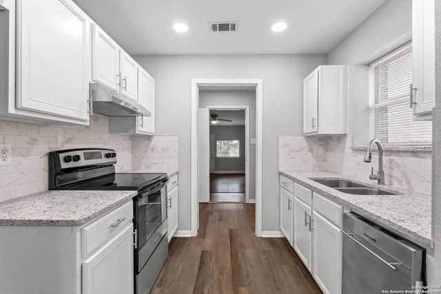 4742 Highland Farm, San Antonio, TX 78244