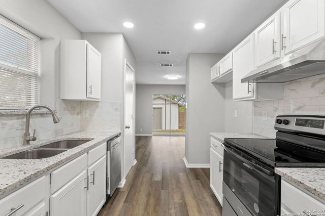 4742 Highland Farm, San Antonio, TX 78244