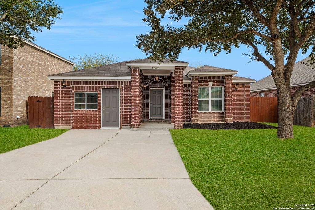 4742 Highland Farm, San Antonio, TX 78244