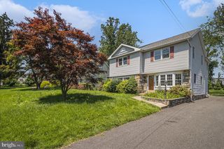 2217 FRANKLIN AVE, Morton, PA 19070