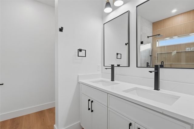 2800 Carter Street, Dallas, TX 75210