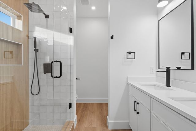 2800 Carter Street, Dallas, TX 75210