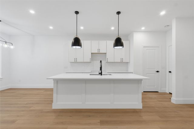 2800 Carter Street, Dallas, TX 75210